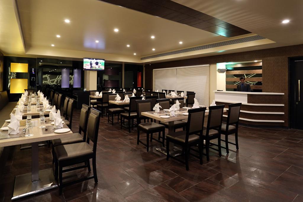 Grand Kailash Hotel Aurangabad  Ngoại thất bức ảnh