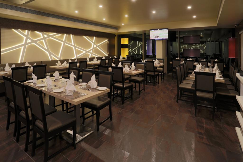 Grand Kailash Hotel Aurangabad  Ngoại thất bức ảnh
